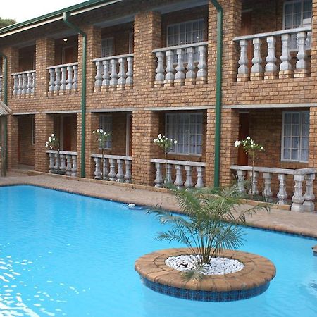 Emerald Guesthouse Kempton Park Exterior foto