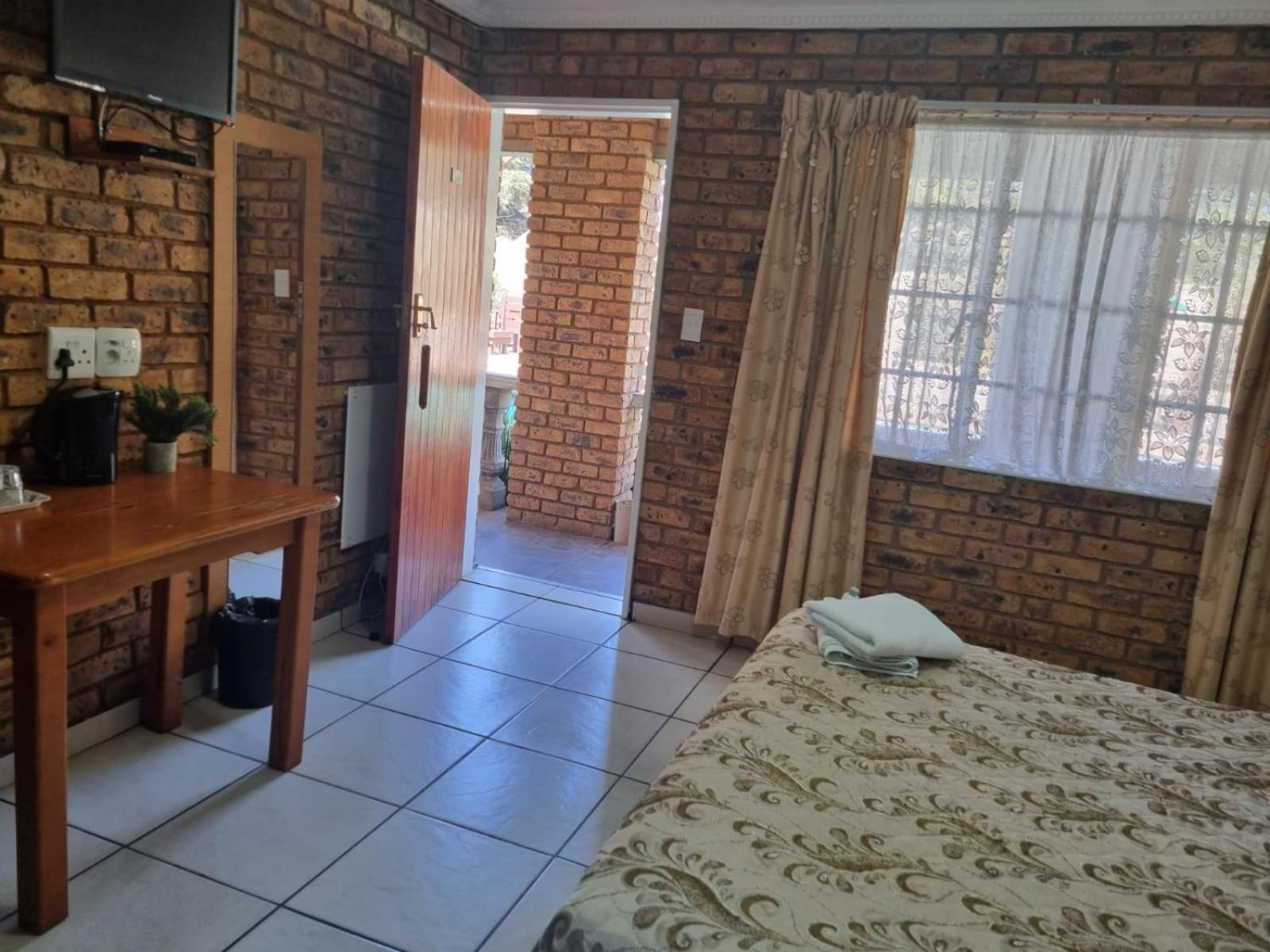 Emerald Guesthouse Kempton Park Exterior foto