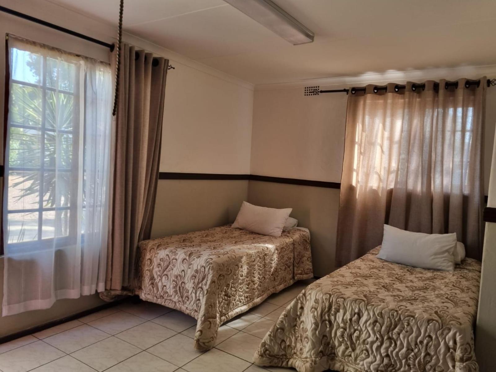 Emerald Guesthouse Kempton Park Exterior foto